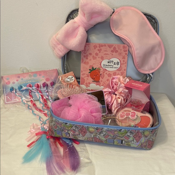Disney Other - Disney $75 Value Pink Kids Spa & Hair Accessory Gift Set 16 Items Value